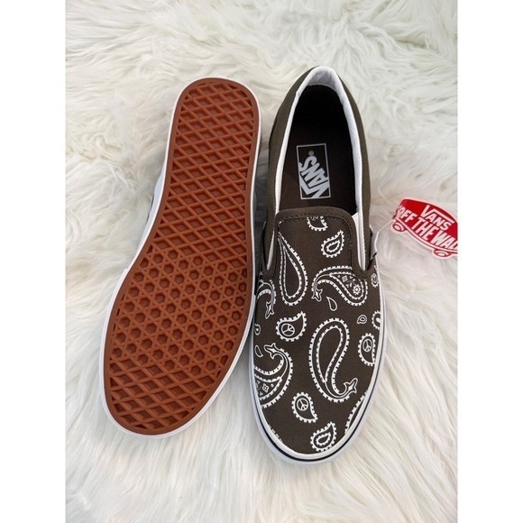 Vans Classic Slip On Womens Olive Green Peace Paisley Low Top Sneakers NEW 10.5 - Picture 4 of 9